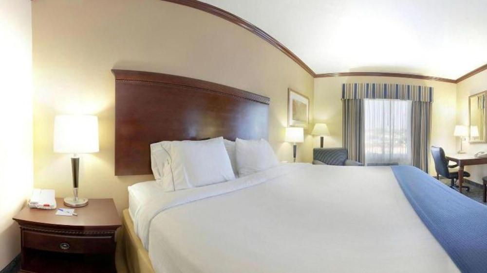 Holiday Inn Express Hotel And Suites Falfurrias Esterno foto