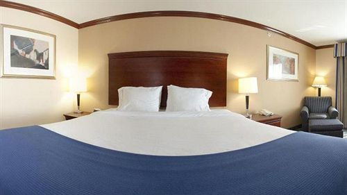 Holiday Inn Express Hotel And Suites Falfurrias Esterno foto