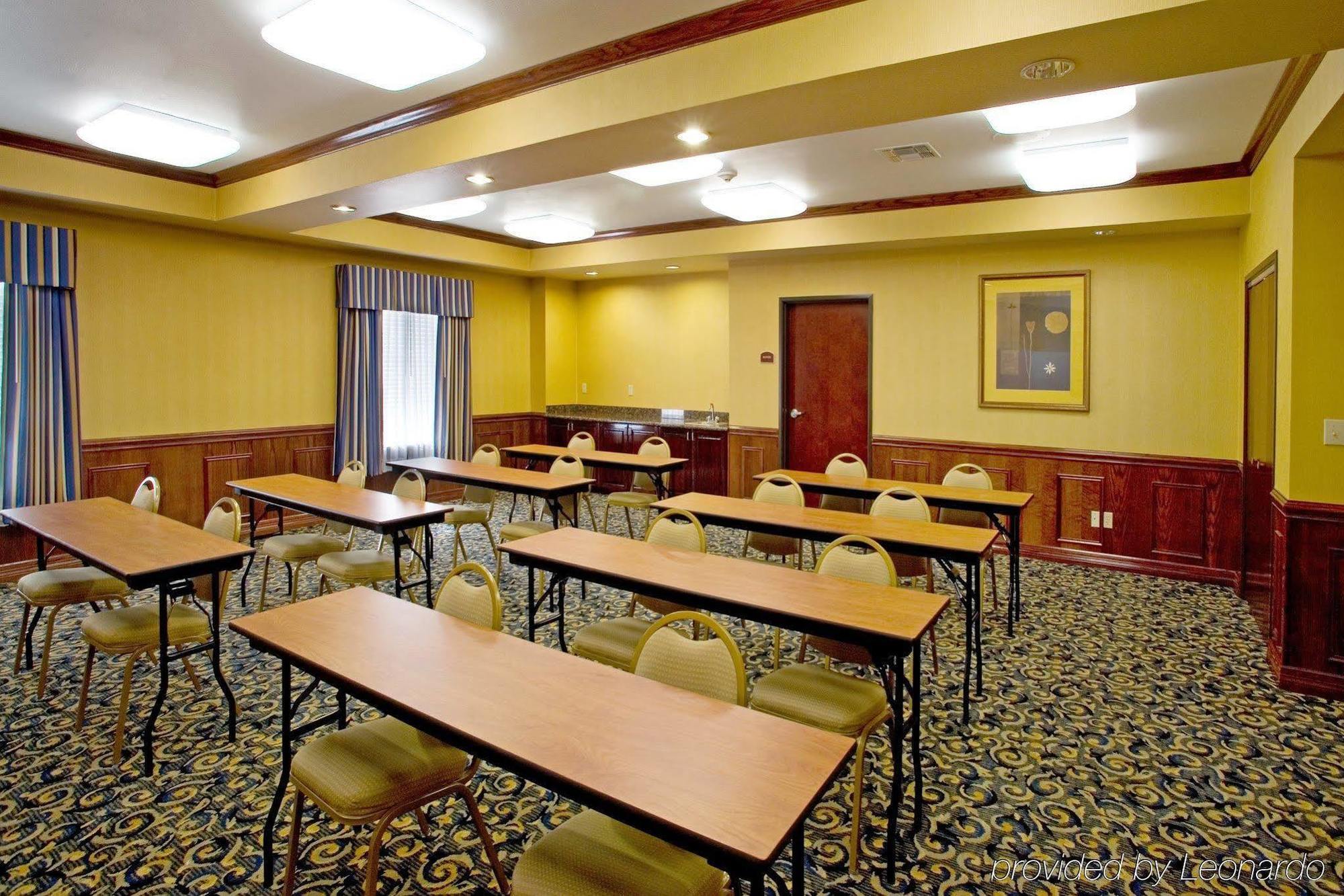Holiday Inn Express Hotel And Suites Falfurrias Esterno foto